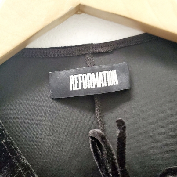 Reformation Avalon Velvet laceup bodysuit - Picture 4 of 7